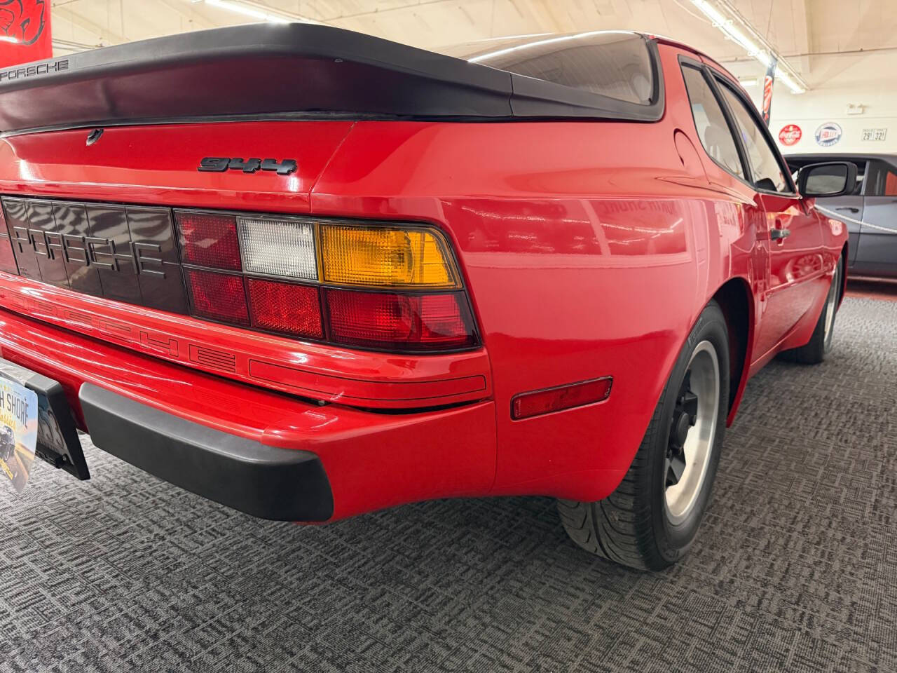 1984 Porsche 944 56