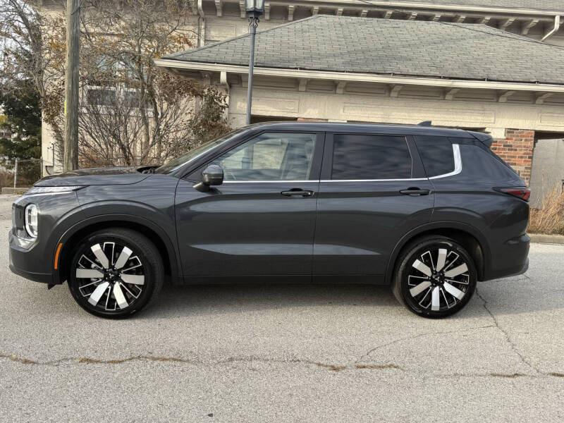 2025 Mitsubishi Outlander SE