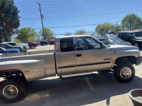 2000 Dodge Ram 3500 SLT