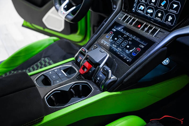2022 Lamborghini Urus