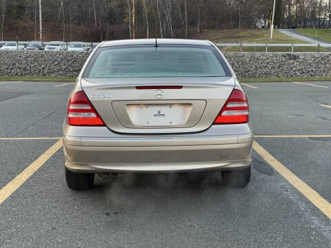 2005 Mercedes-Benz C-Class C 320
