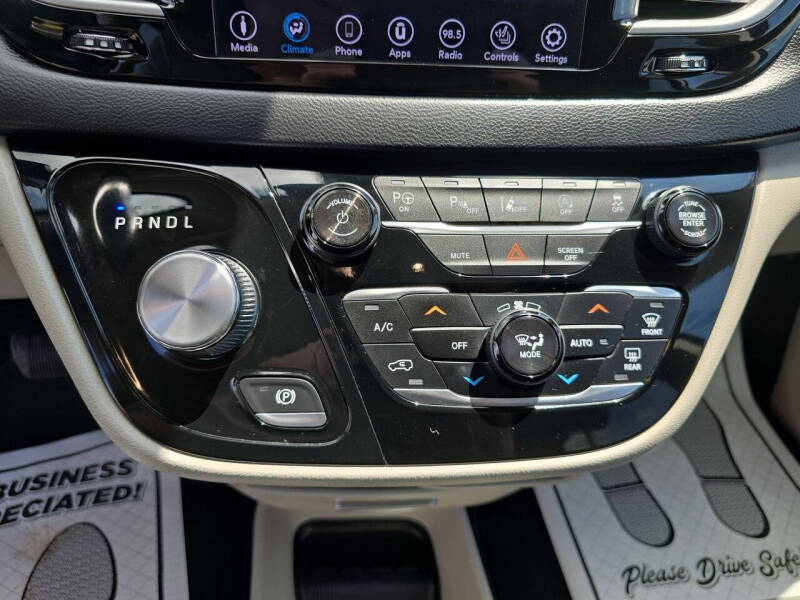 2018 Chrysler Pacifica Touring L