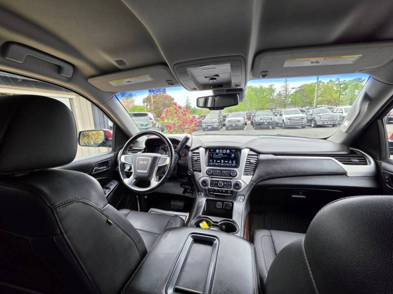 2018 GMC Yukon XL SLT