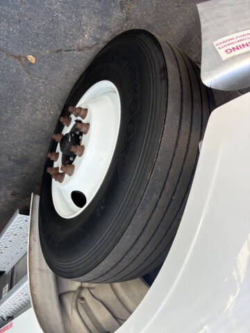 2018 Freightliner M2 106