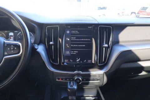 2020 Volvo XC60 T5 Momentum