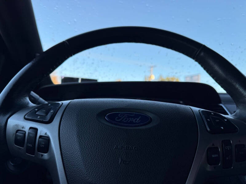 2013 Ford Taurus SEL