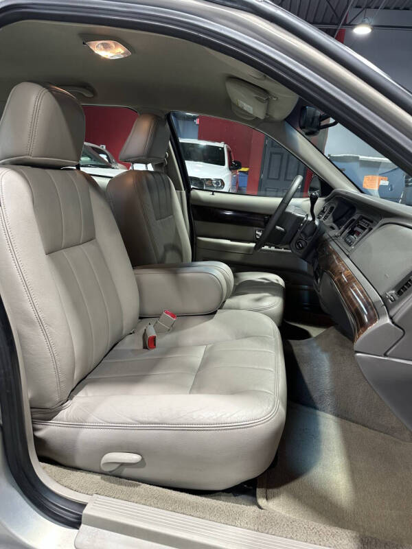 2009 Mercury Grand Marquis LS