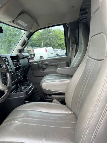2018 Chevrolet Express 2500