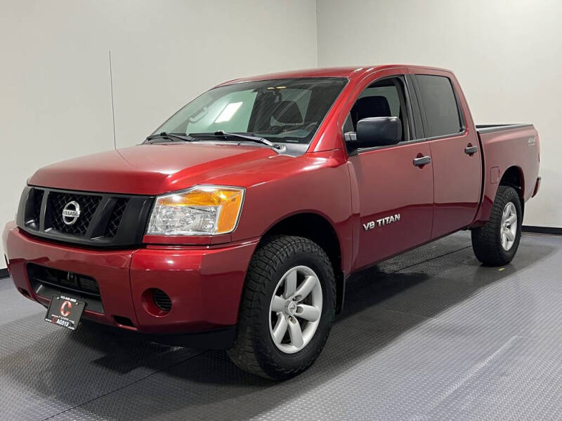 2015 Nissan Titan S's photo