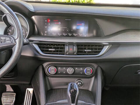 2022 Alfa Romeo Stelvio Ti