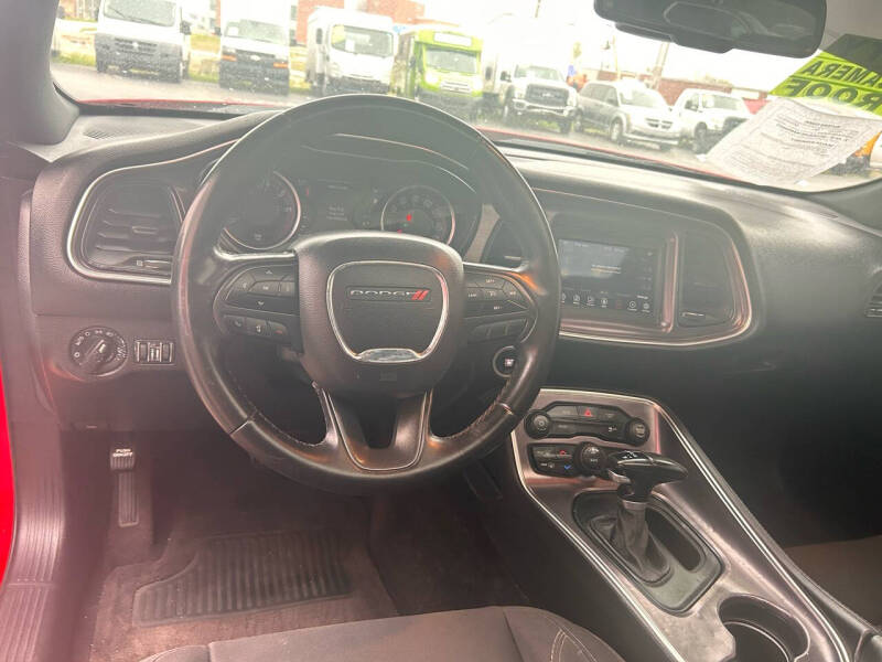 2018 Dodge Challenger SXT