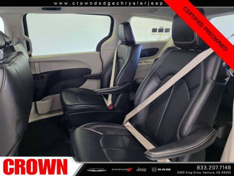 2024 Chrysler Pacifica Plug-In Hybrid Select