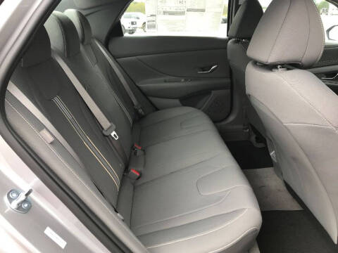 2026 Hyundai Elantra SEL Sport