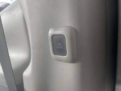 2011 Toyota Sienna LE 8-Passenger