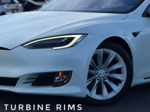 2017 Tesla Model S