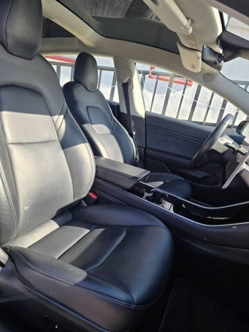 2019 Tesla Model 3 Mid Range