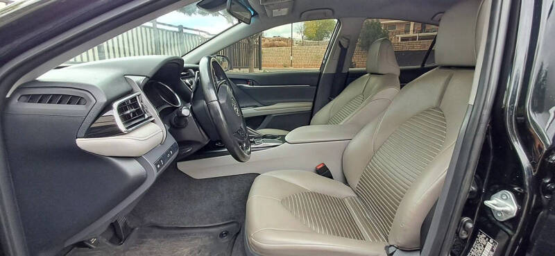 2018 Toyota Camry SE