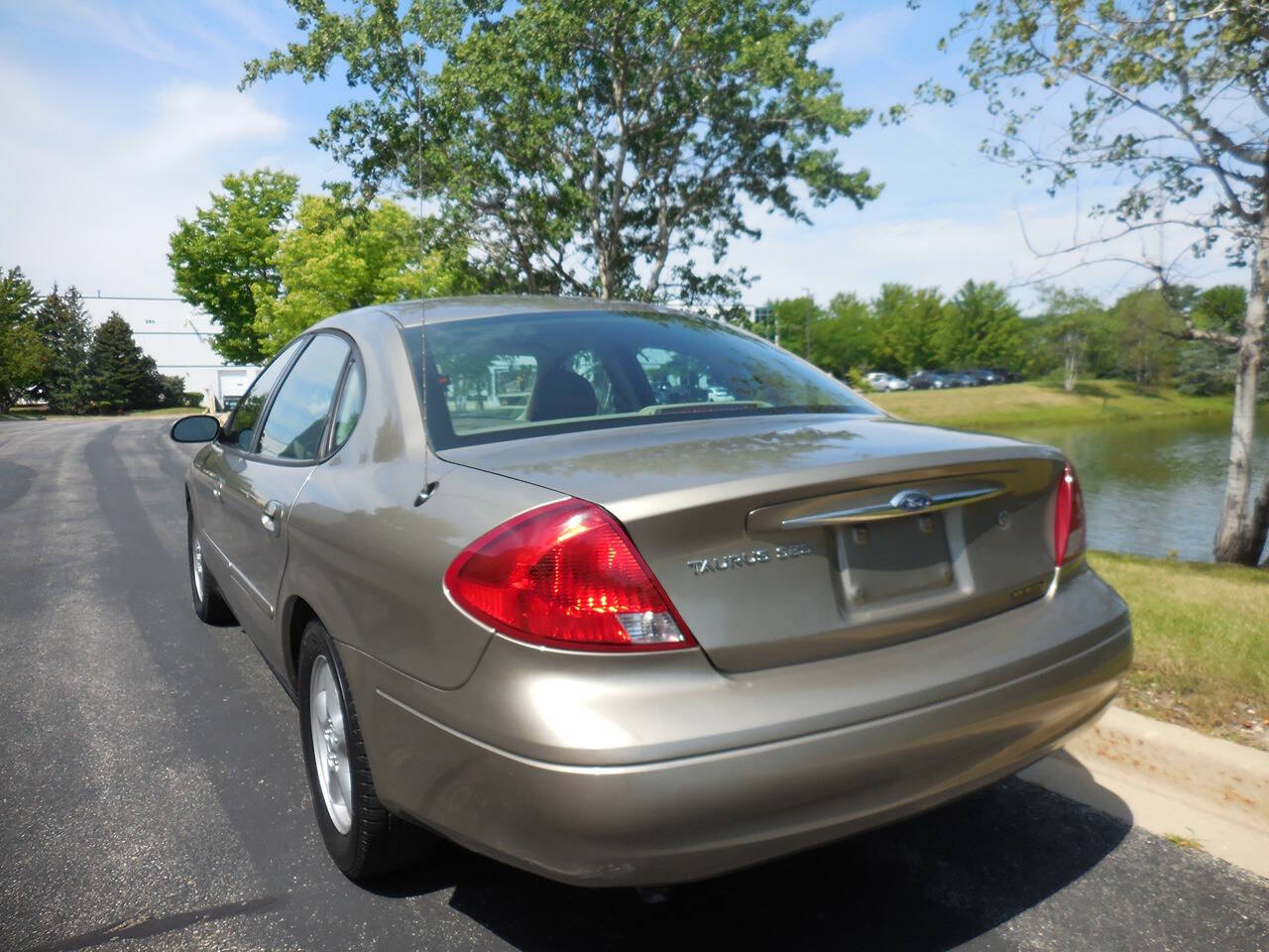 2003 Ford Taurus for sale at Genuine Motors in Schaumburg, IL