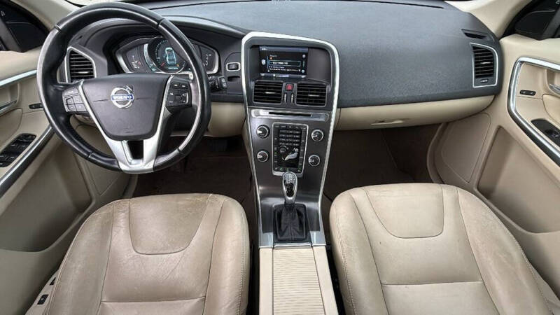 2015 Volvo XC60 T6 Drive-E Premier Plus