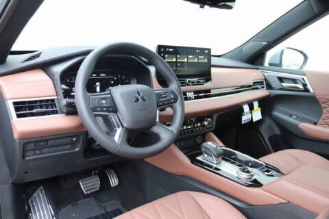 2025 Mitsubishi Outlander SEL