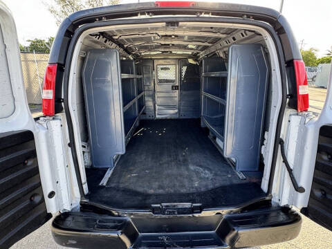 2021 Chevrolet Express 2500