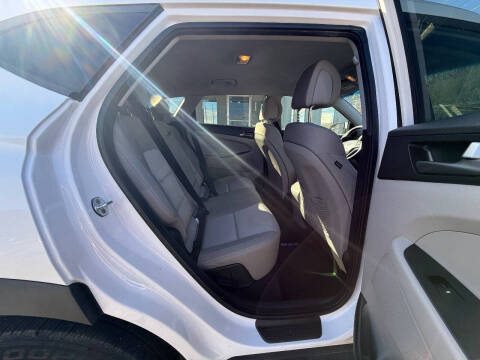 2016 Hyundai Tucson SE