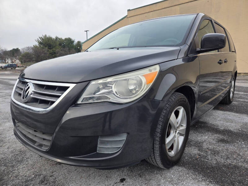 2011 Volkswagen Routan SEL