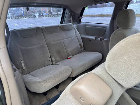 2008 Toyota Sienna CE 7-Passenger