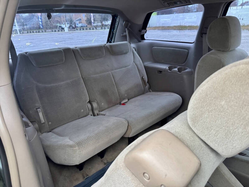 2008 Toyota Sienna CE 7-Passenger