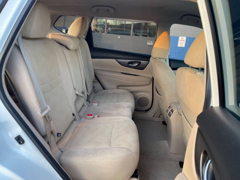 2015 Nissan Rogue SV