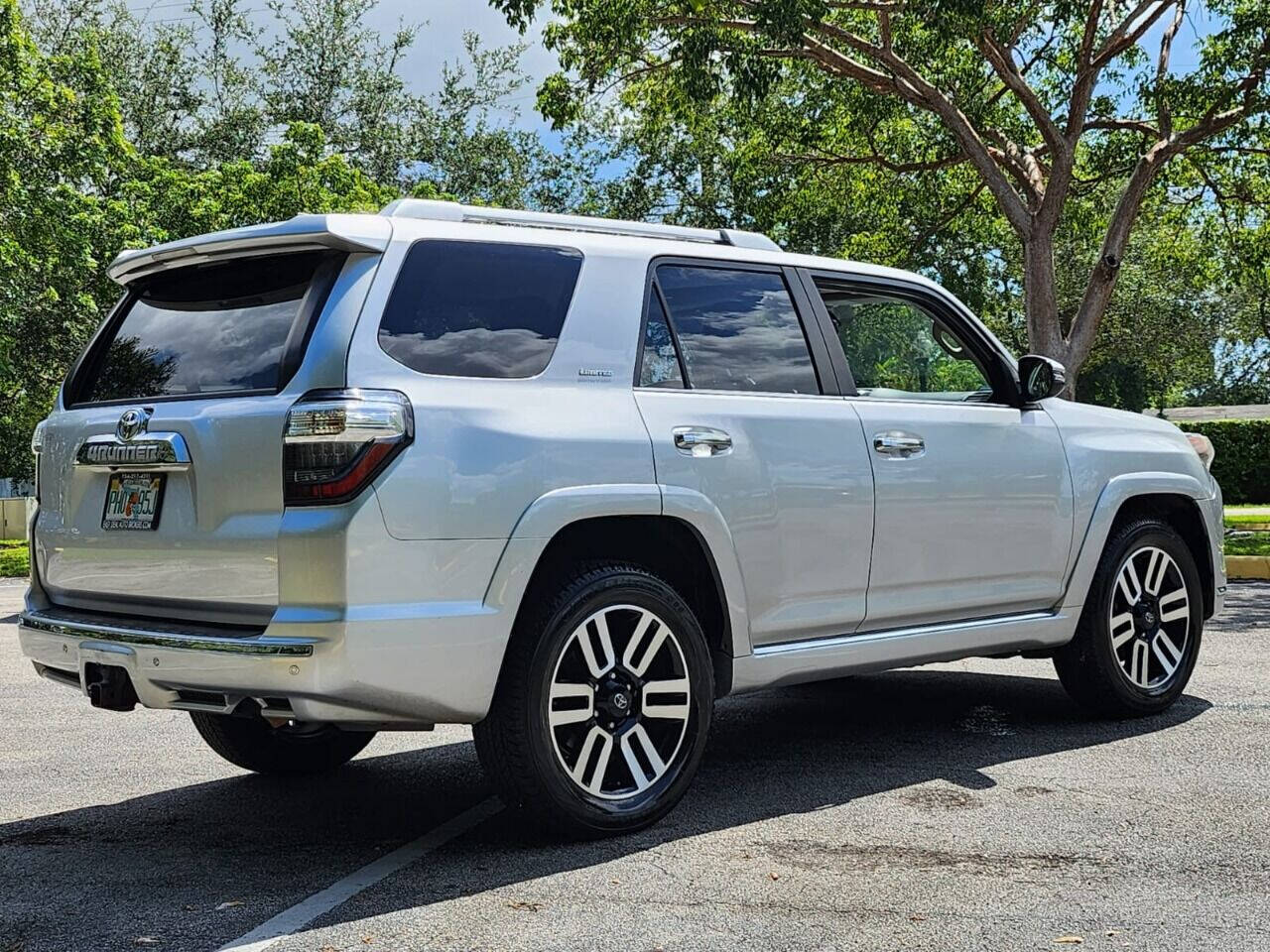 2016 TOYOTA 4-Runner SUV / Crossover - $28,995