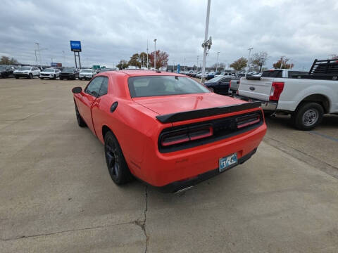 2021 Dodge Challenger SXT