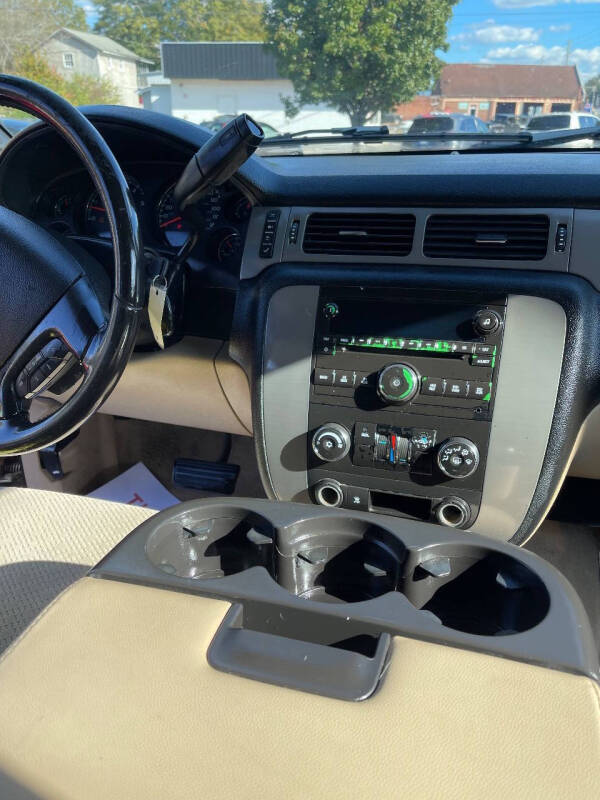 2008 Chevrolet Suburban LS