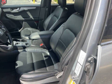 2023 Ford Escape Platinum