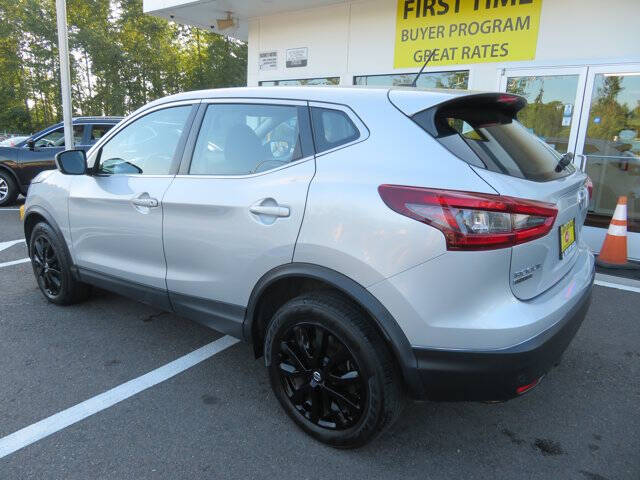 2022 Nissan Rogue Sport S