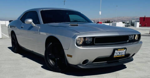 2012 Dodge Challenger SXT Plus