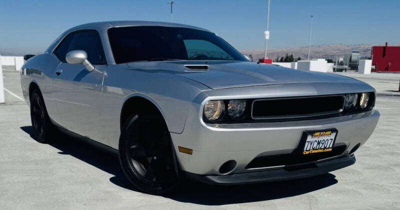 2012 Dodge Challenger SXT Plus