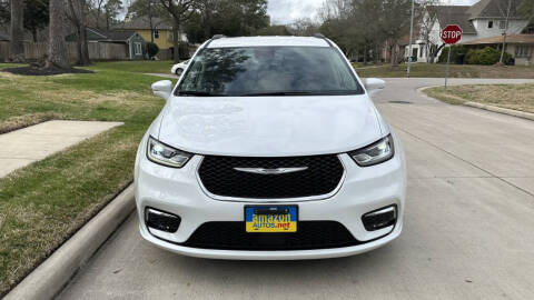 2022 Chrysler Pacifica Touring L