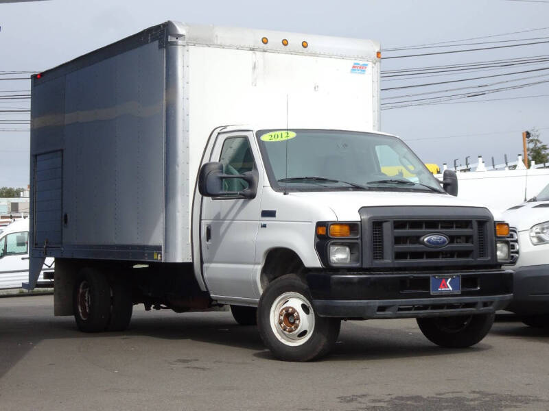 2012 Ford E-Series E-450 SD
