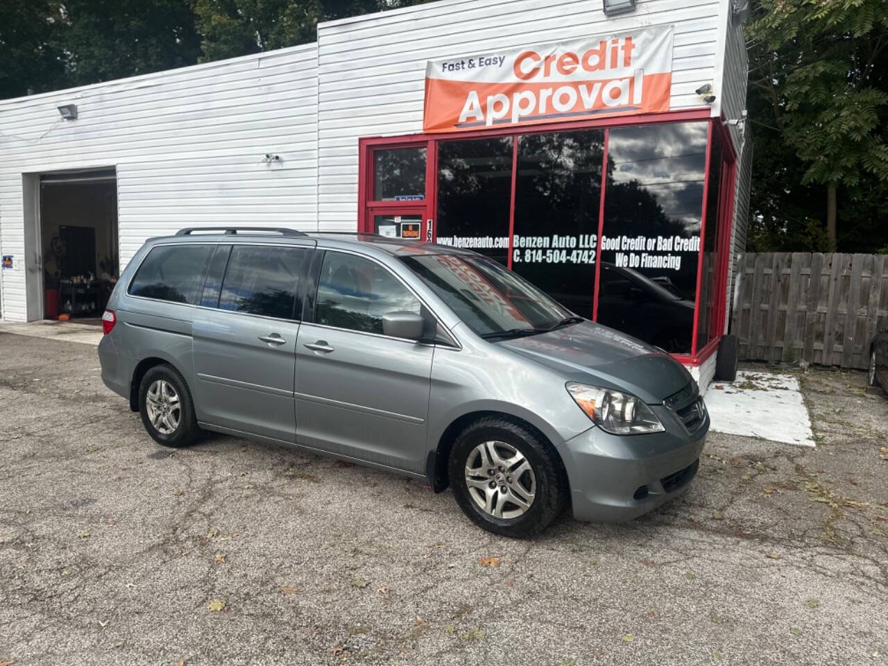 2005 Honda Odyssey for sale at BENZEN AUTO LLC in Ashtabula, OH