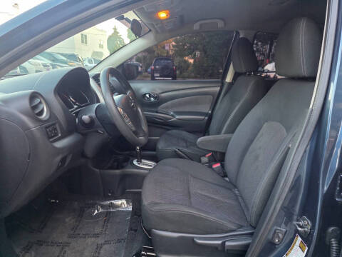 2016 Nissan Versa 1.6 SV