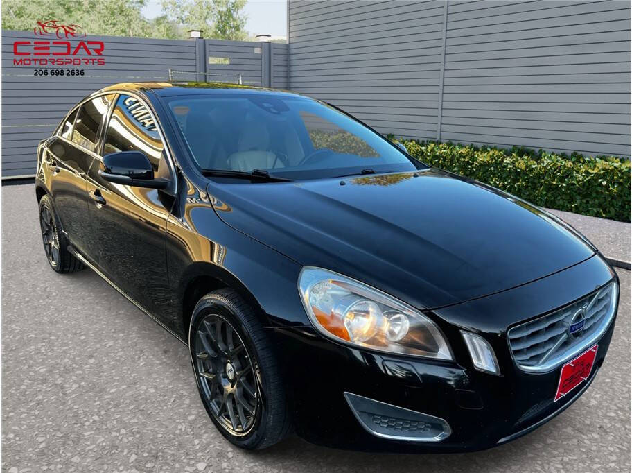 Black 2012 Volvo S60 T5 T5 4dr Sedan 2