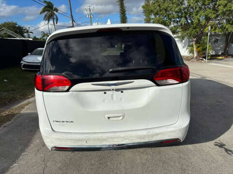 2018 Chrysler Pacifica Touring L
