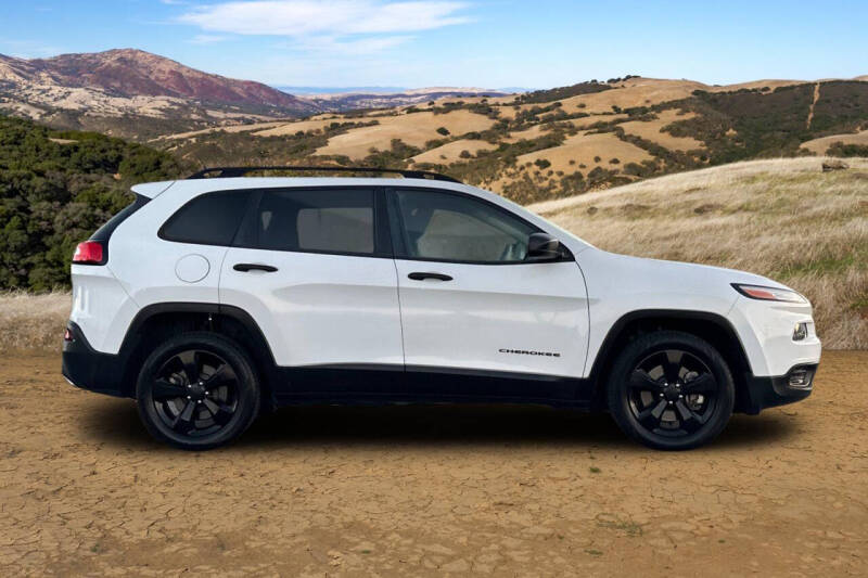 2017 Jeep Cherokee Sport Altitude