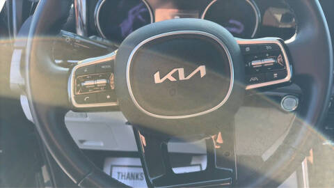 2024 Kia Carnival EX