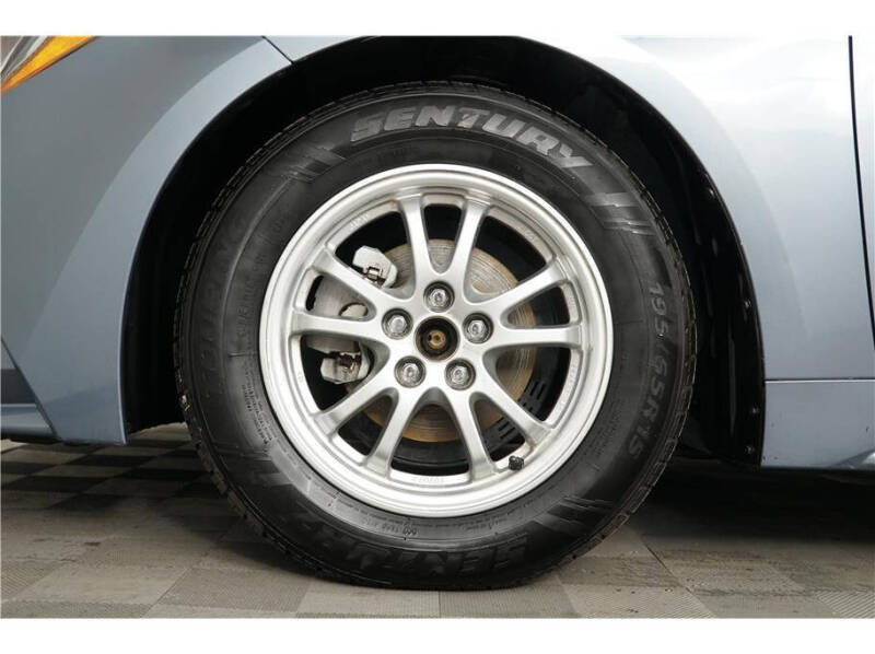 2020 Toyota Corolla Hybrid LE