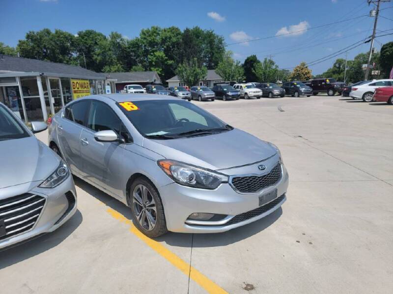 2016 Kia Forte for sale at Bowar & Son Auto LLC in Janesville WI