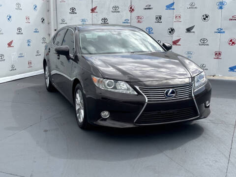 2013 Lexus ES 300h