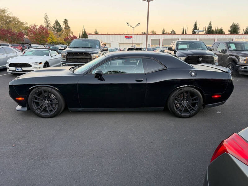 2017 Dodge Challenger T/A 392