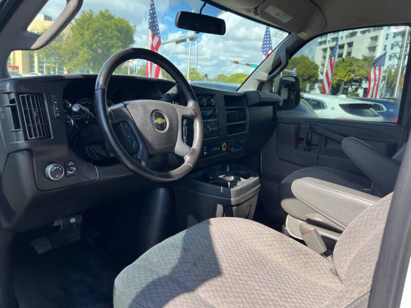 2021 Chevrolet Express 2500